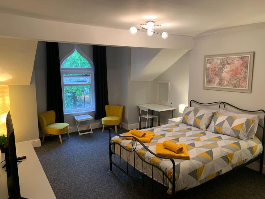 Fantastic Large 2 X Bedroom Flat, Free Parking Сейл Екстериор снимка